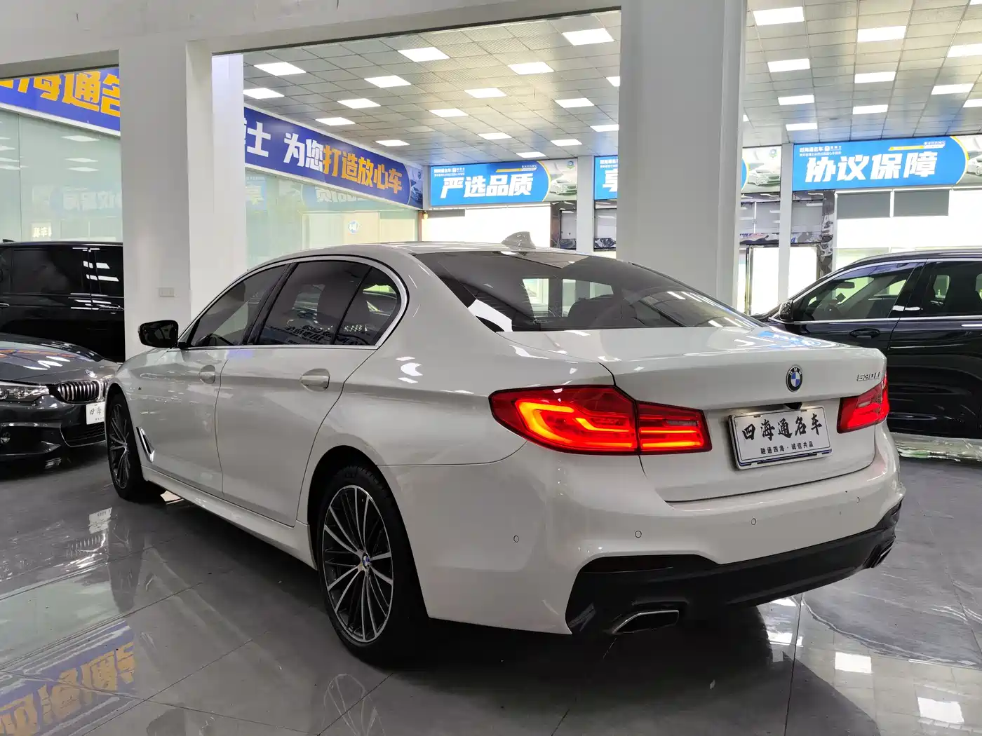 BMW 5 Series 2020 530Li Leading M Sport Package фото 20