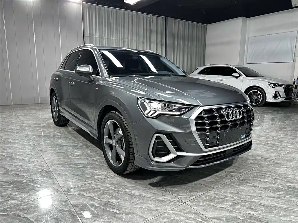 Audi Q3 2022 35 TFSI Fashion Dynamic фото 3