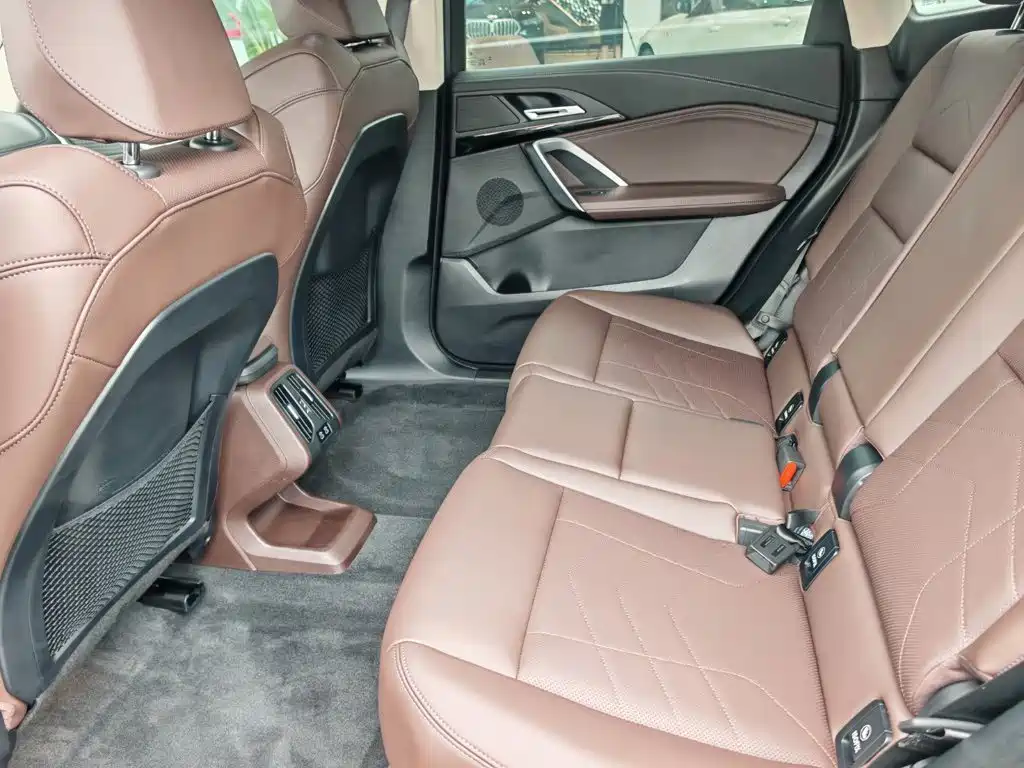 BMW iX1 2024 2023 eDrive25L X Design Package