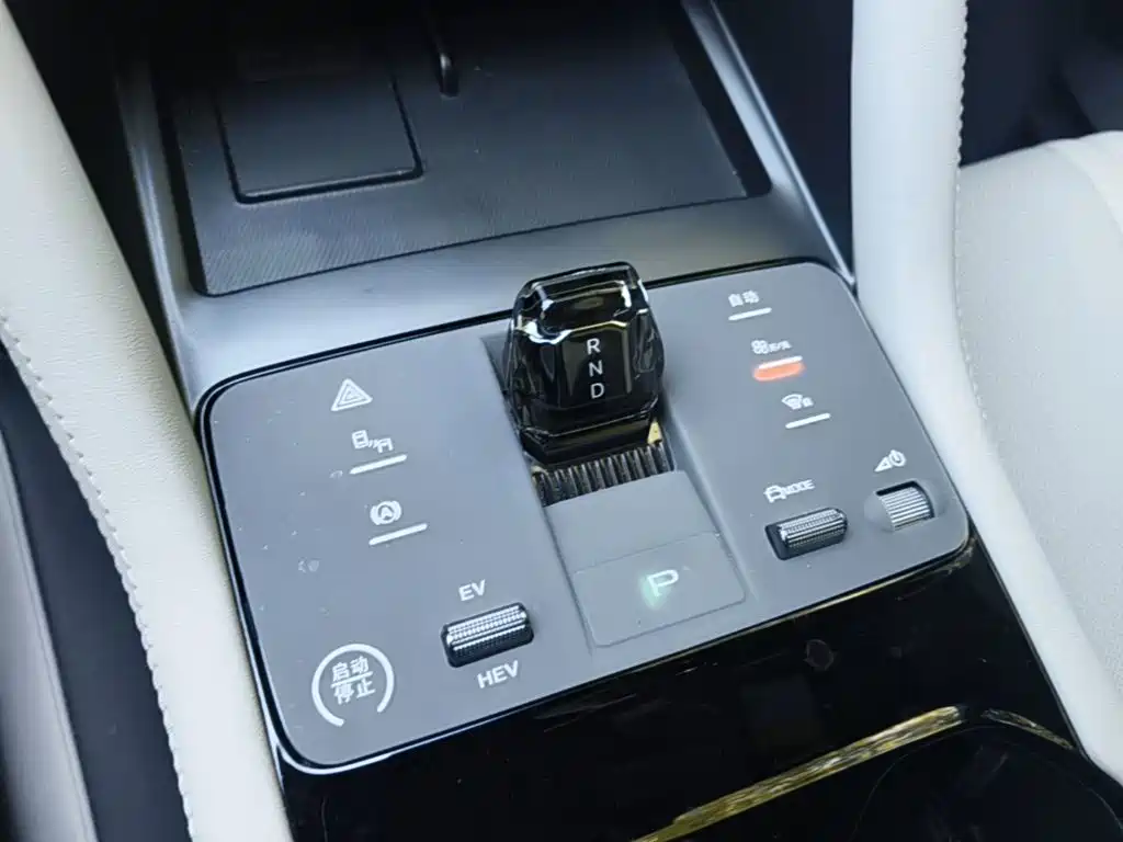 BYD Song PLUS PHEV 2025 2025 DM-i 112KM Honor