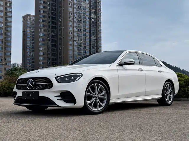 Mercedes-Benz E-Class 2021 E 300 L Fashion — фото 1