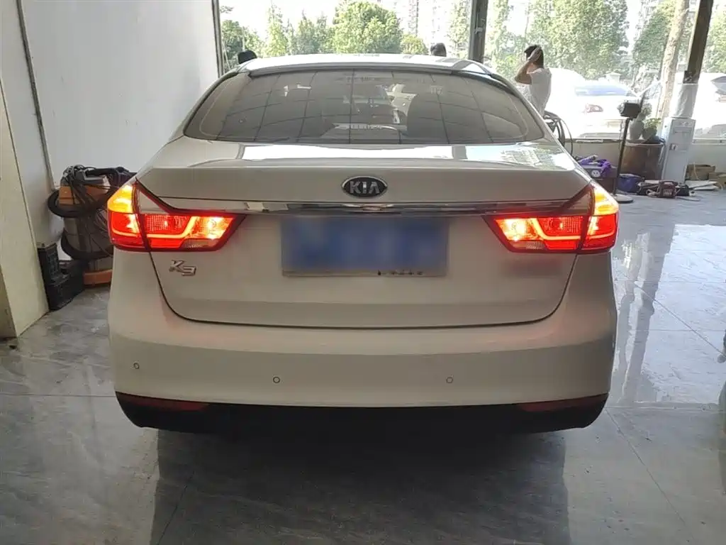 Kia K3 2017 1.6L Automatic 15th Anniversary Special GLS фото 6