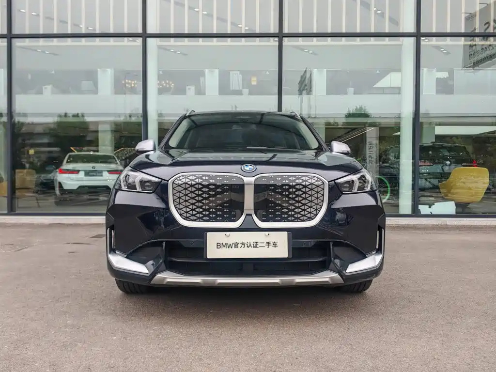 BMW iX1 2024 2023 eDrive25L X Design Package
