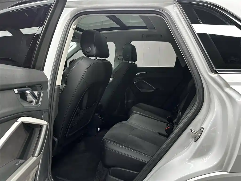 Audi Q3 2022 35 TFSI Fashion Dynamic фото 15