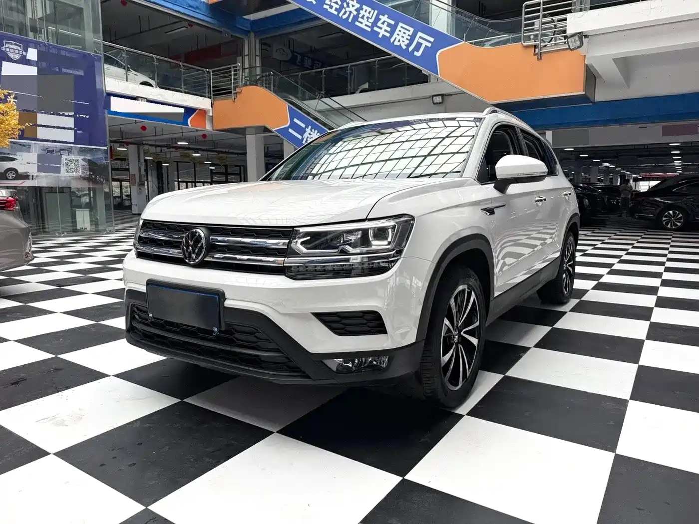 Volkswagen Tharu