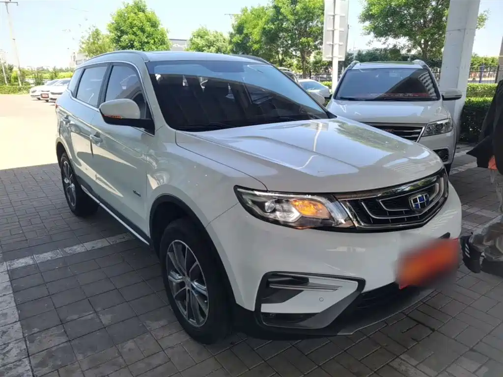 Фото 4 - Geely Boyue