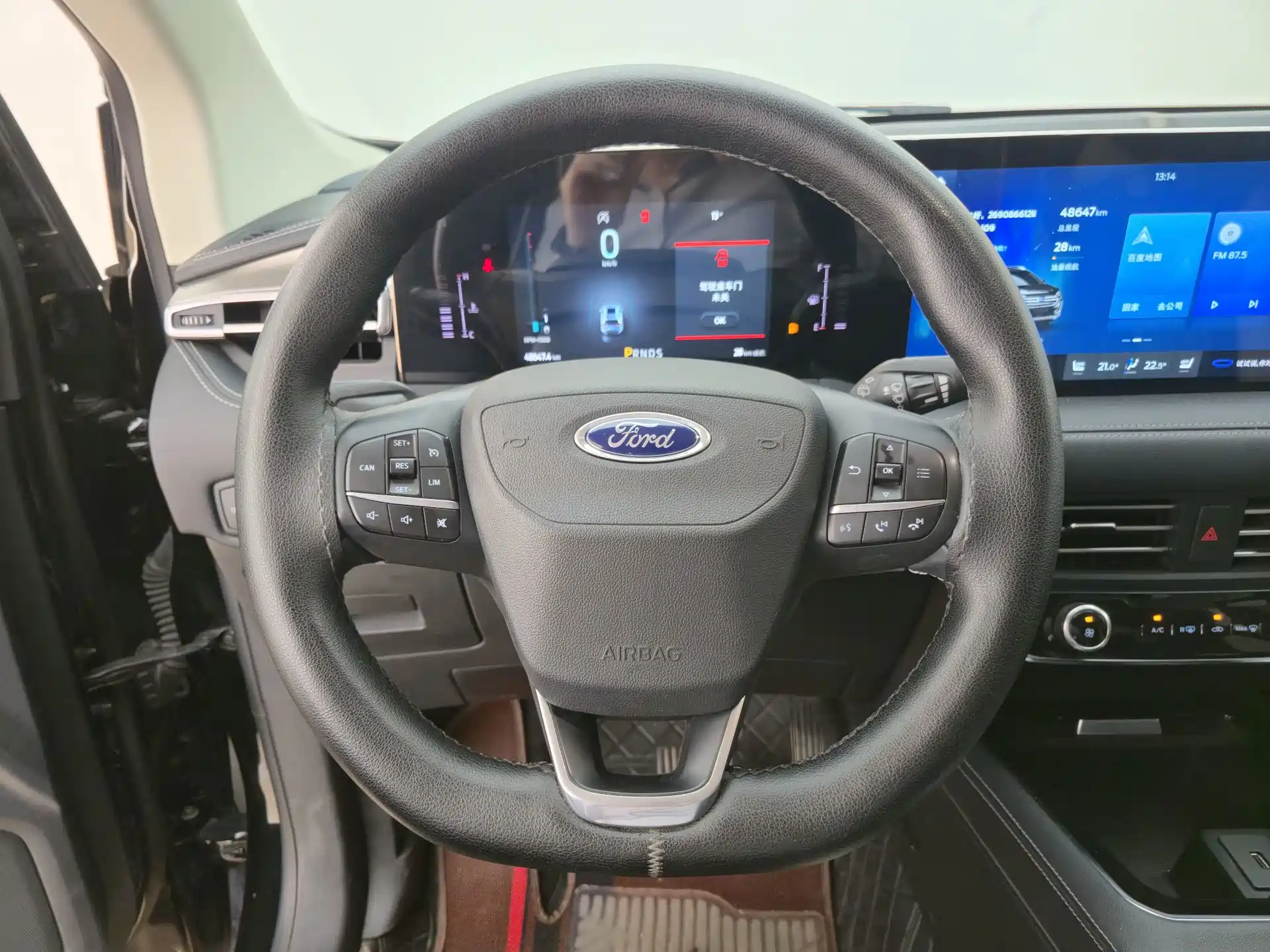 Фото 8 - Ford Edge