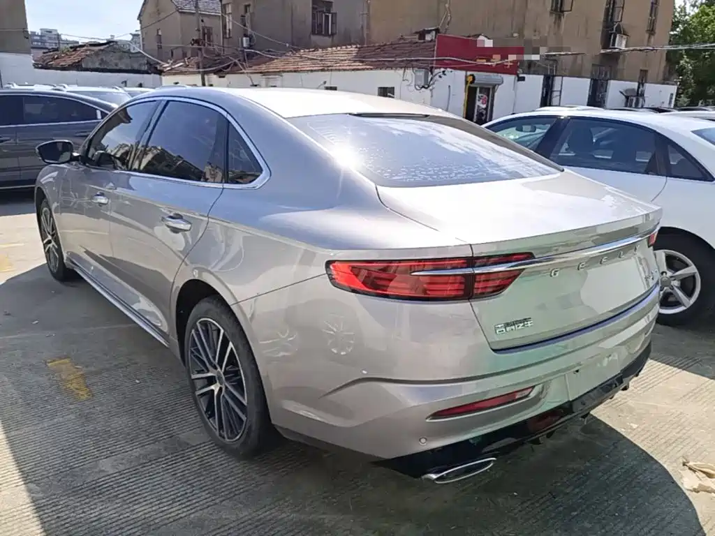 Фото 5 - Geely Preface
