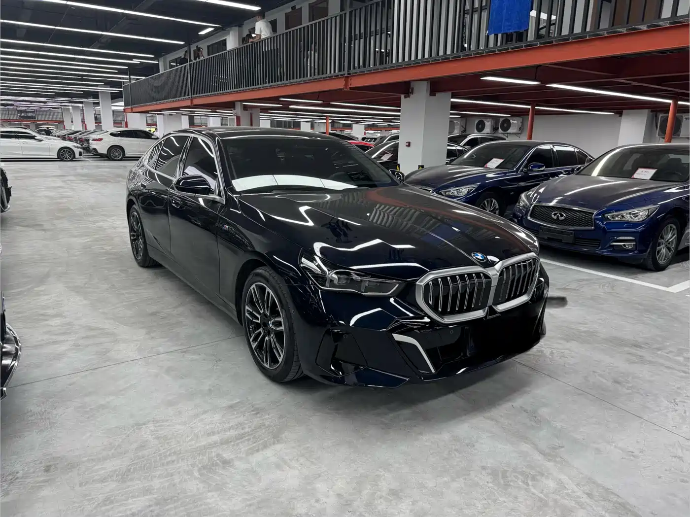 BMW 5 Series 2024 525Li M Sport Package фото 3