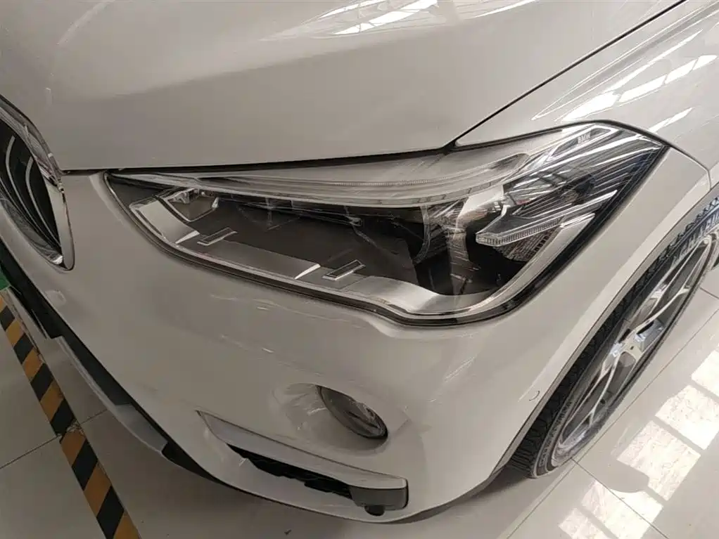 BMW X1 2016 sDrive18Li Luxury Model фото 24
