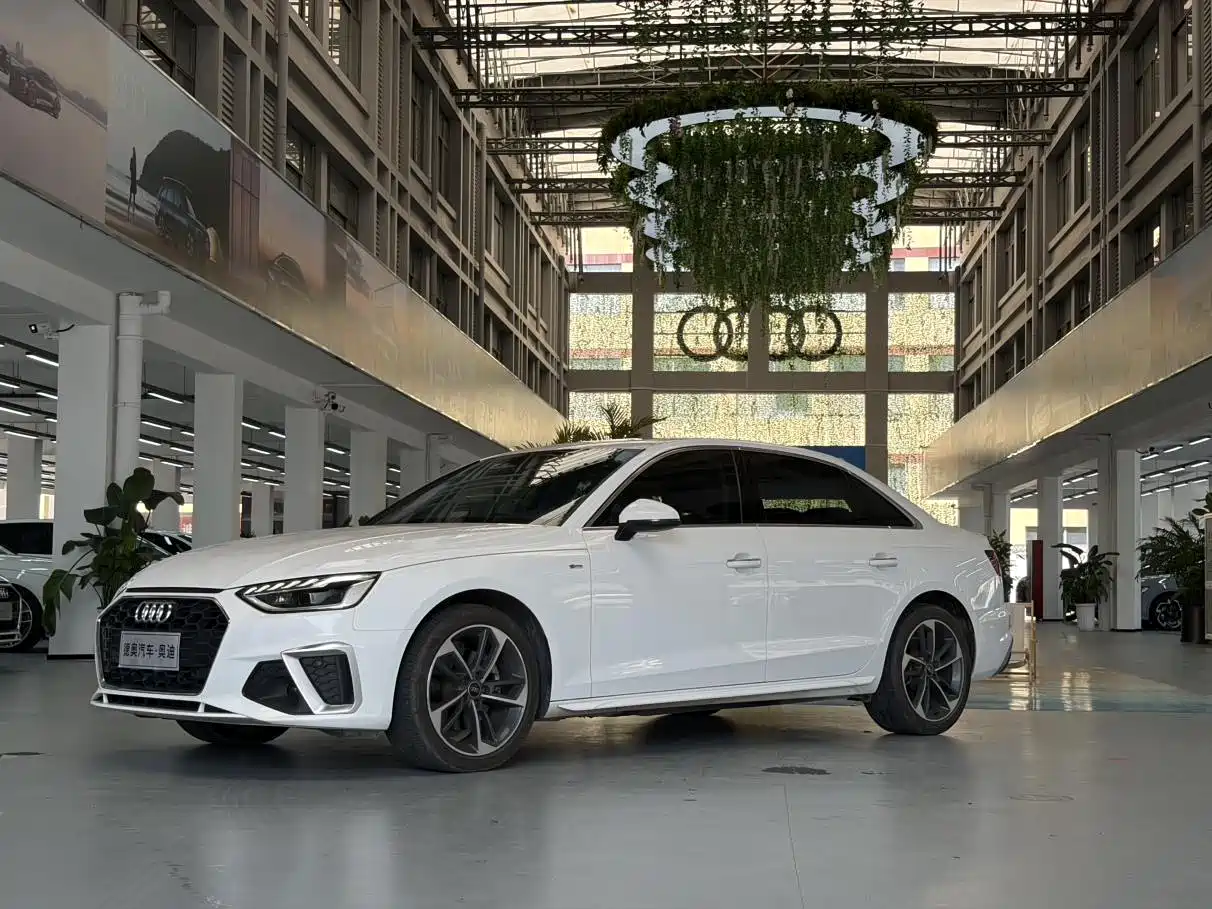  Audi Audi A4L 2022 40 TFSI Fashion Dynamic