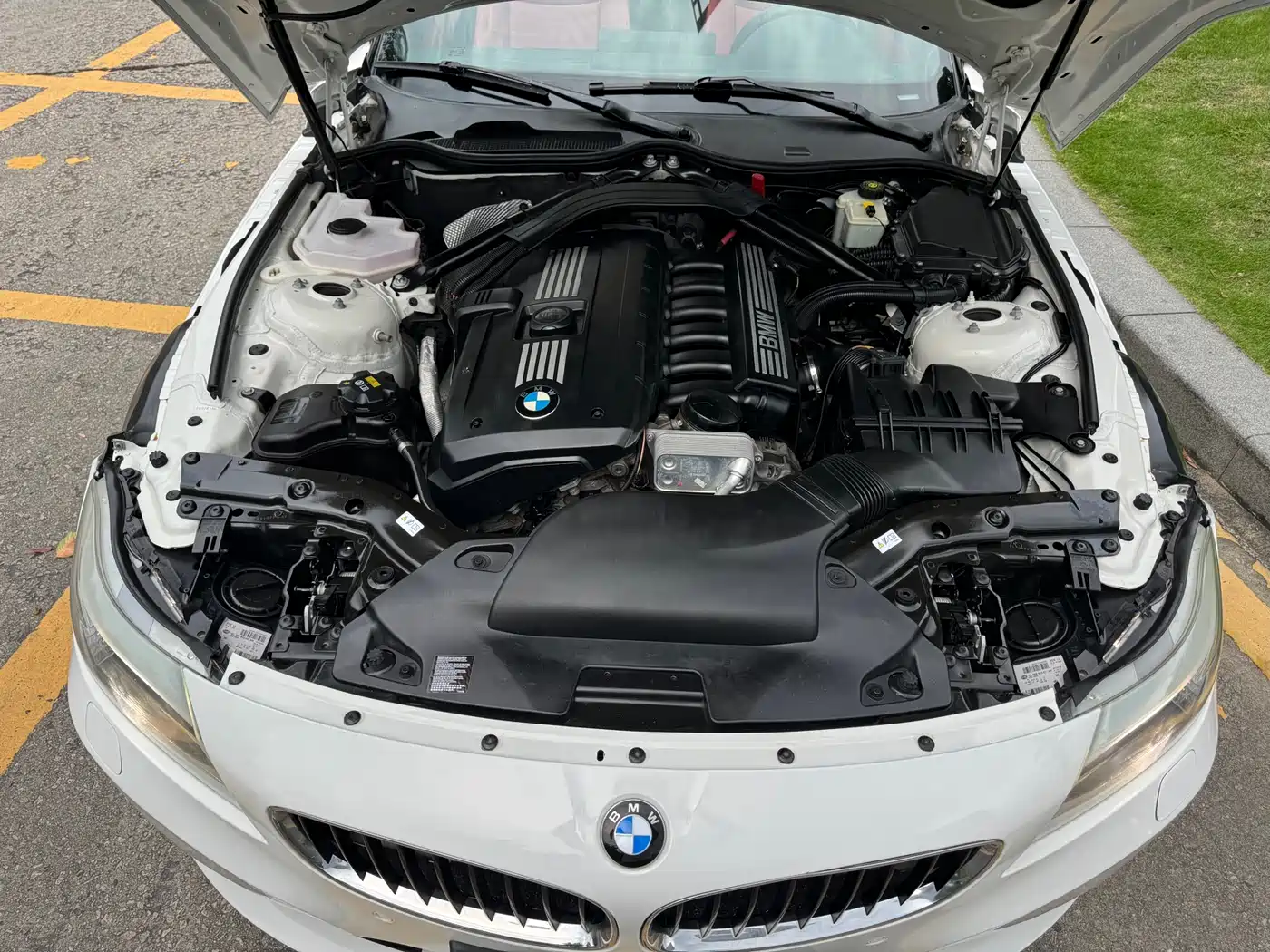 BMW Z4 2011 sDrive23i Flame Limited Edition фото 16