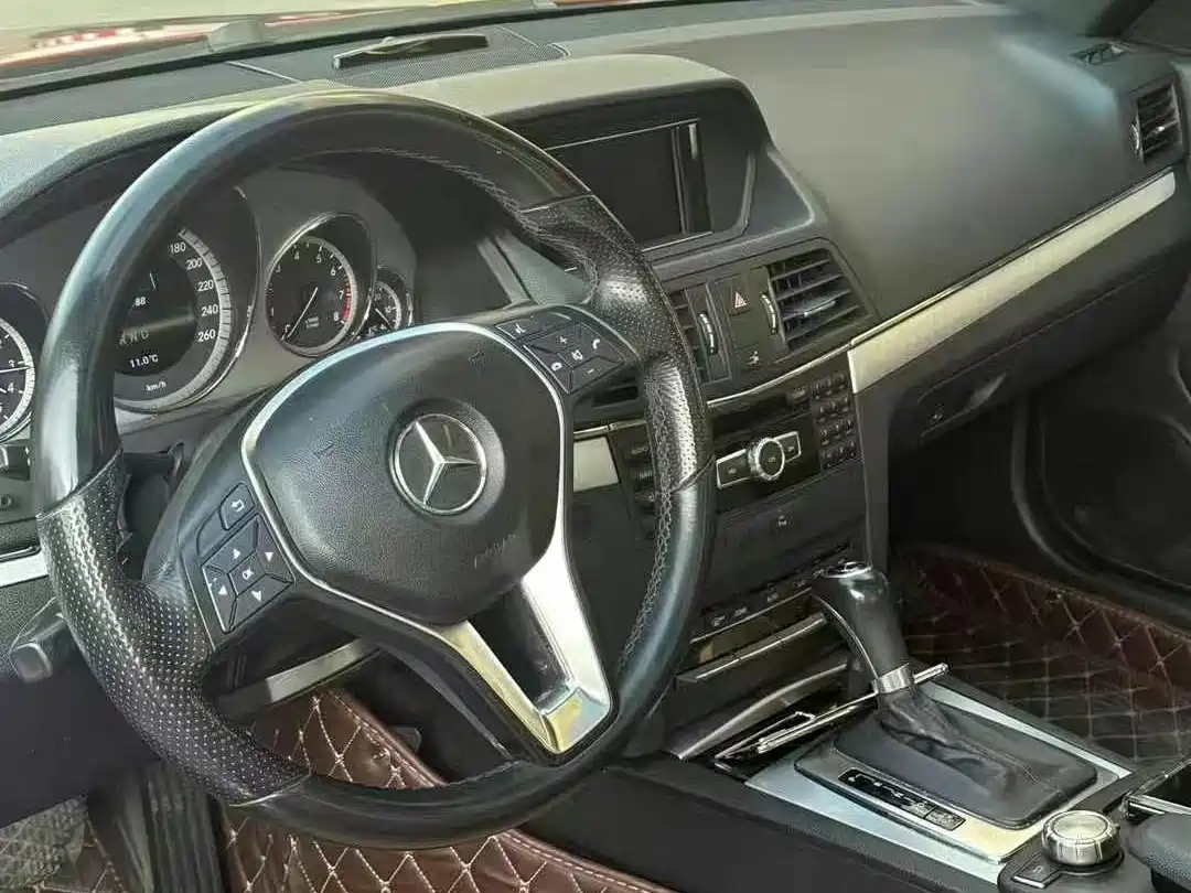 Mercedes-Benz E-Class (Import) 2012 E 200 CGI Coupe фото 8