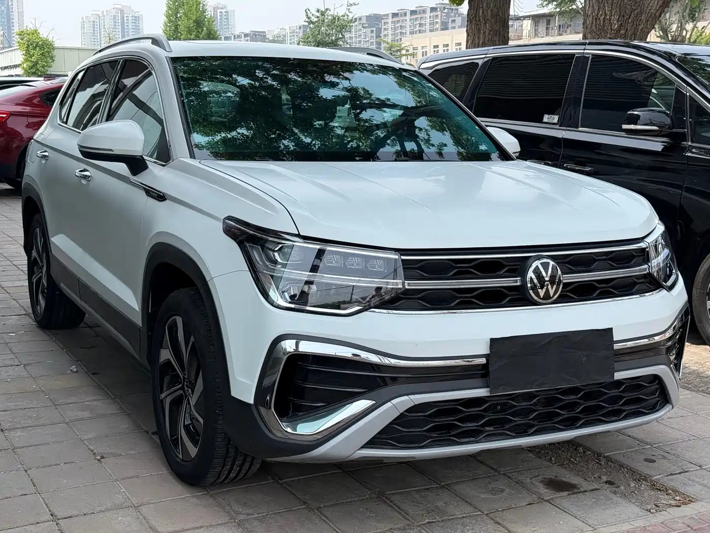 Volkswagen Tharu 2024 300TSI 2WD Full Moon Edition фото 3