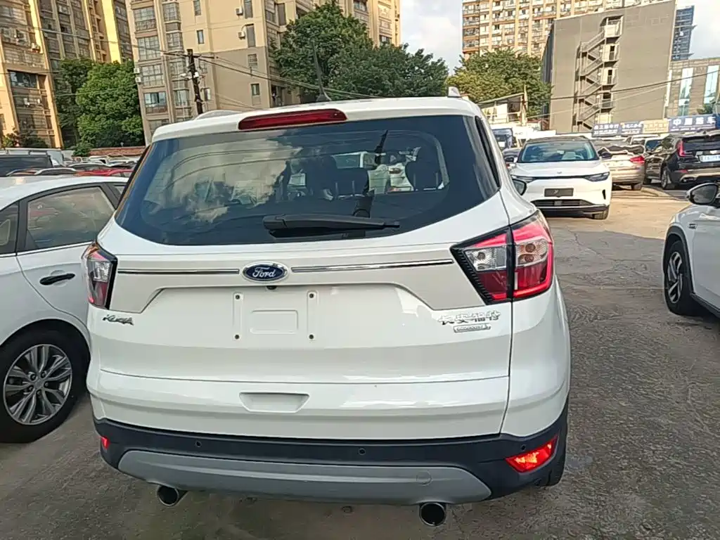 Photo 6 - Ford Kuga