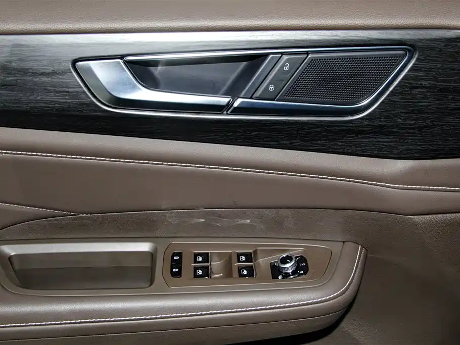 Volkswagen Viloran 2024 380TSI Executive Edition фото 18