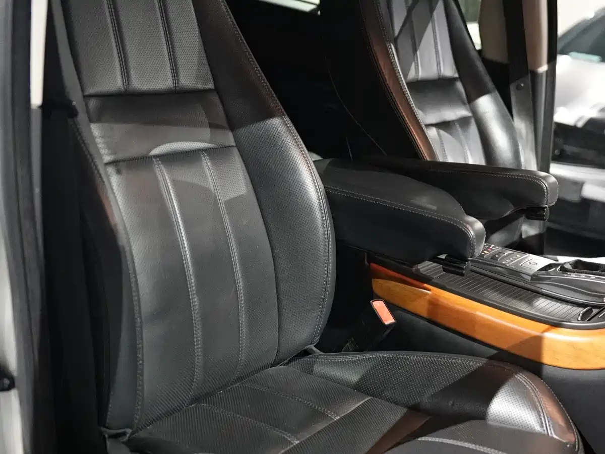 Photo 10 - Land Rover Range Rover Sport