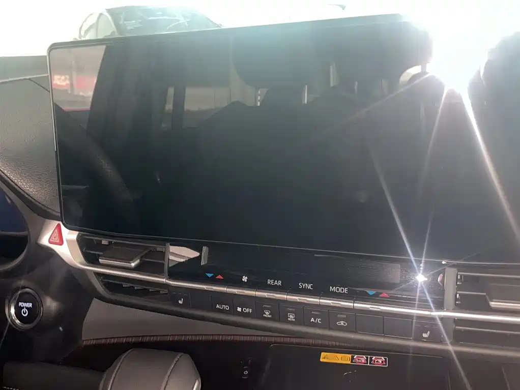 Toyota Granvia 2024 2.5L Hybrid Premium PLUS фото 10