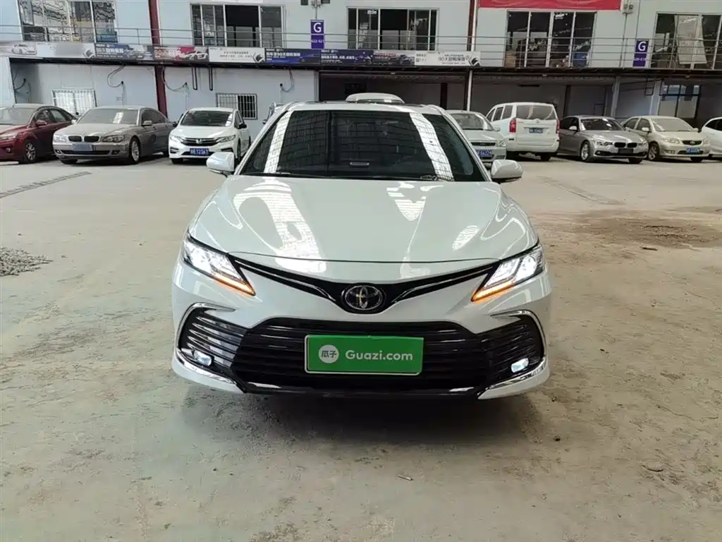 Toyota Camry 2021 2.0G Luxury Edition фото 3