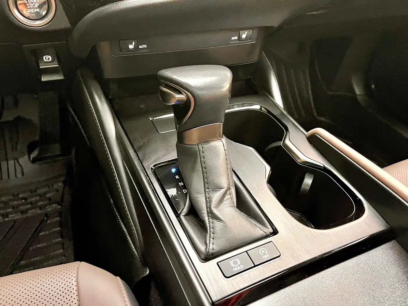 Lexus ES 2023 200 Excellence Edition фото 8