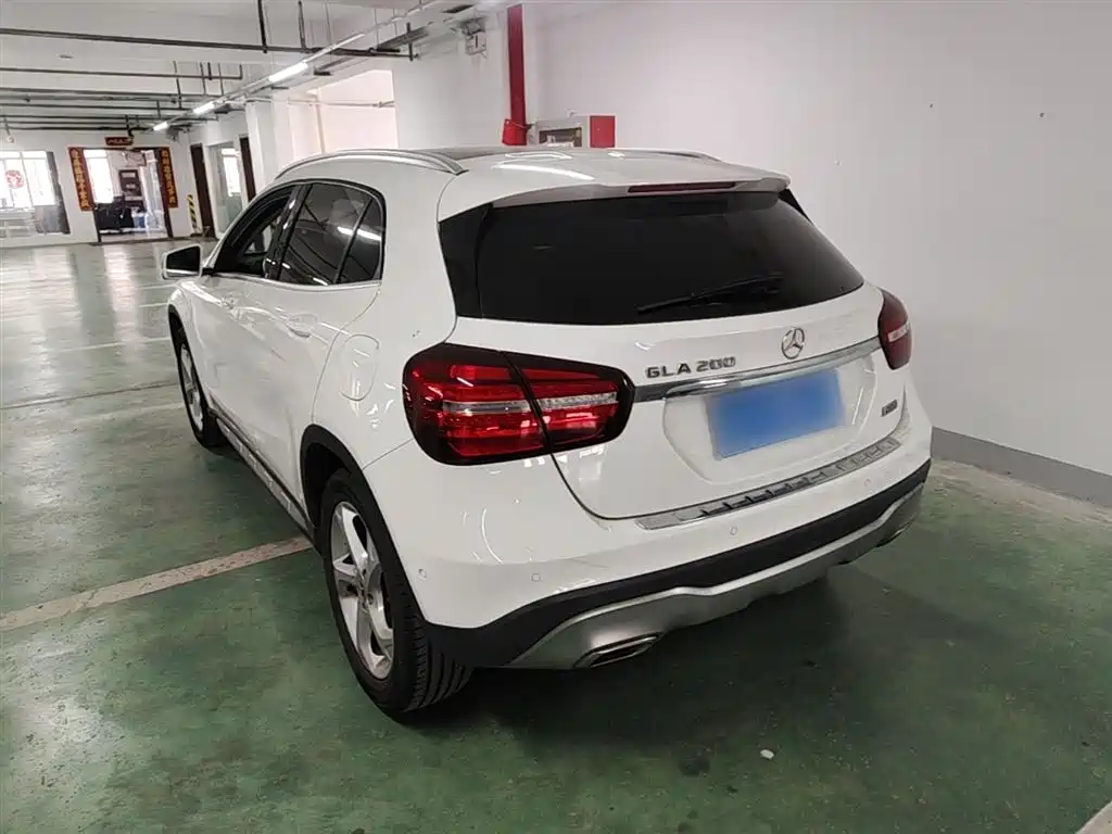 Mercedes-Benz GLA 2019 GLA 200 Dynamic фото 5