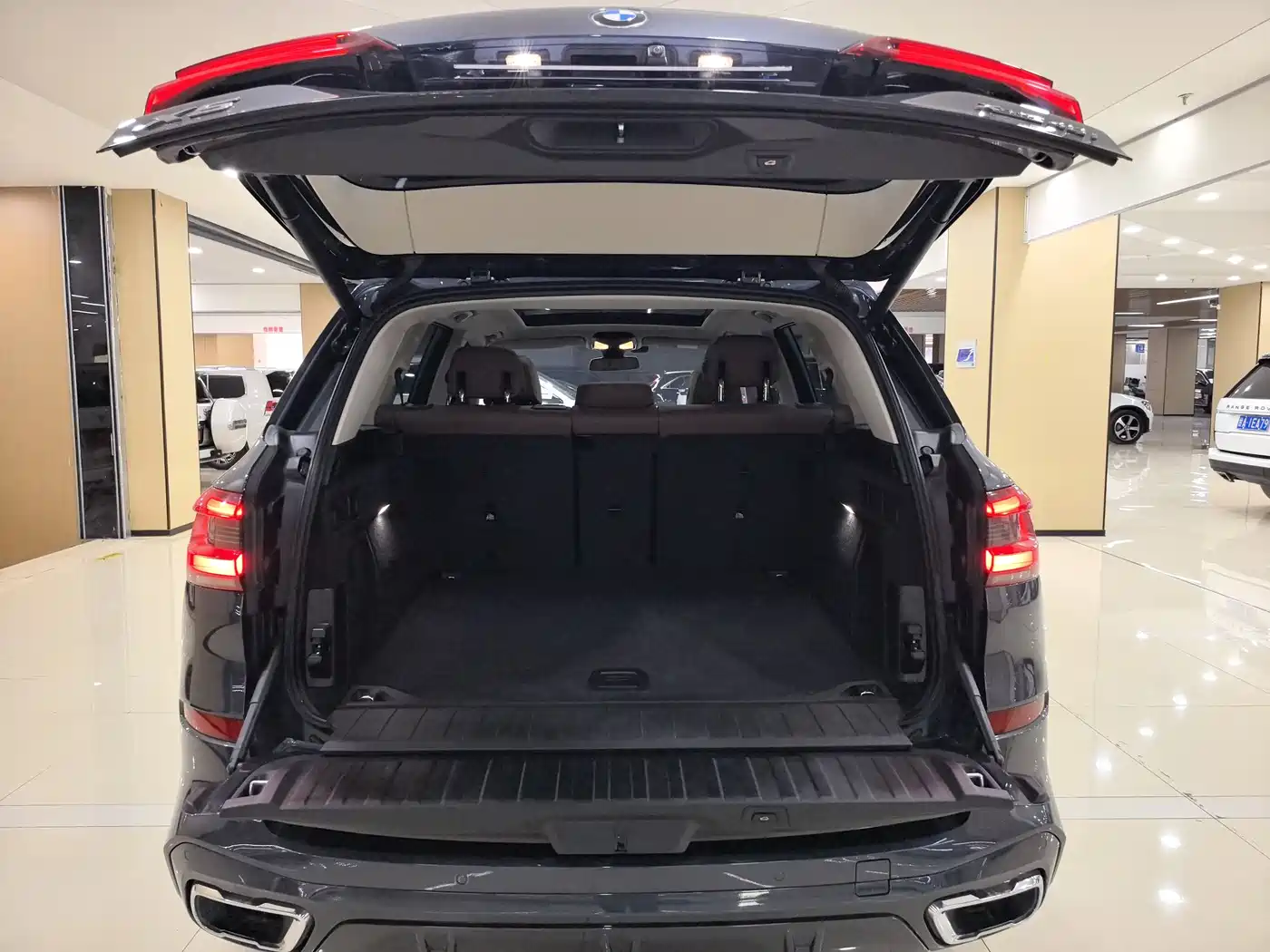 BMW X5 (Import) 2020 xDrive40i M Sport Package фото 22