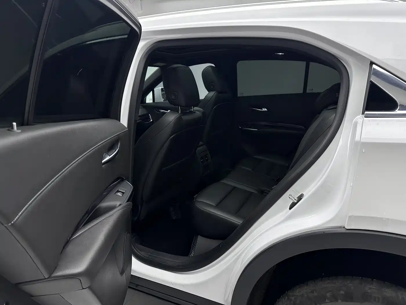 Cadillac XT4 2021 28T FWD Technology Edition фото 10