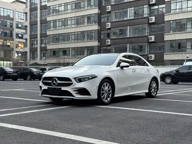 MERCEDES-BENZ A CLASS