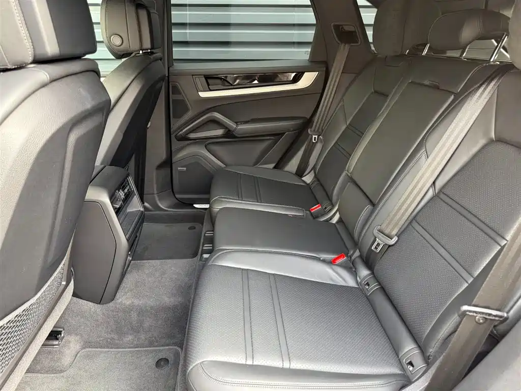 Porsche Cayenne 2025 Cayenne 3.0T Dream Chaser Edition фото 10