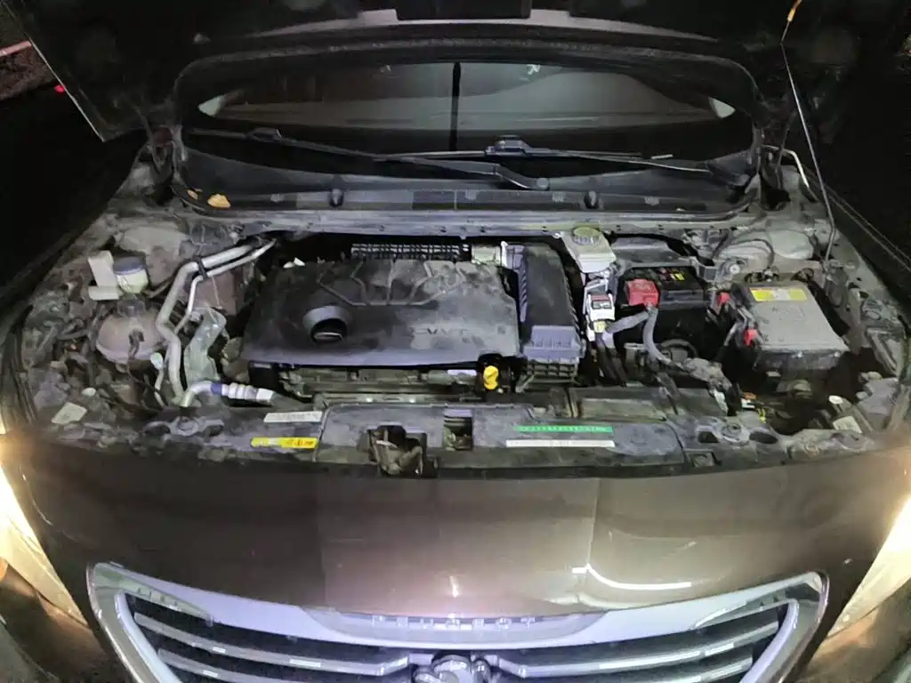 Photo 9 - Peugeot 408