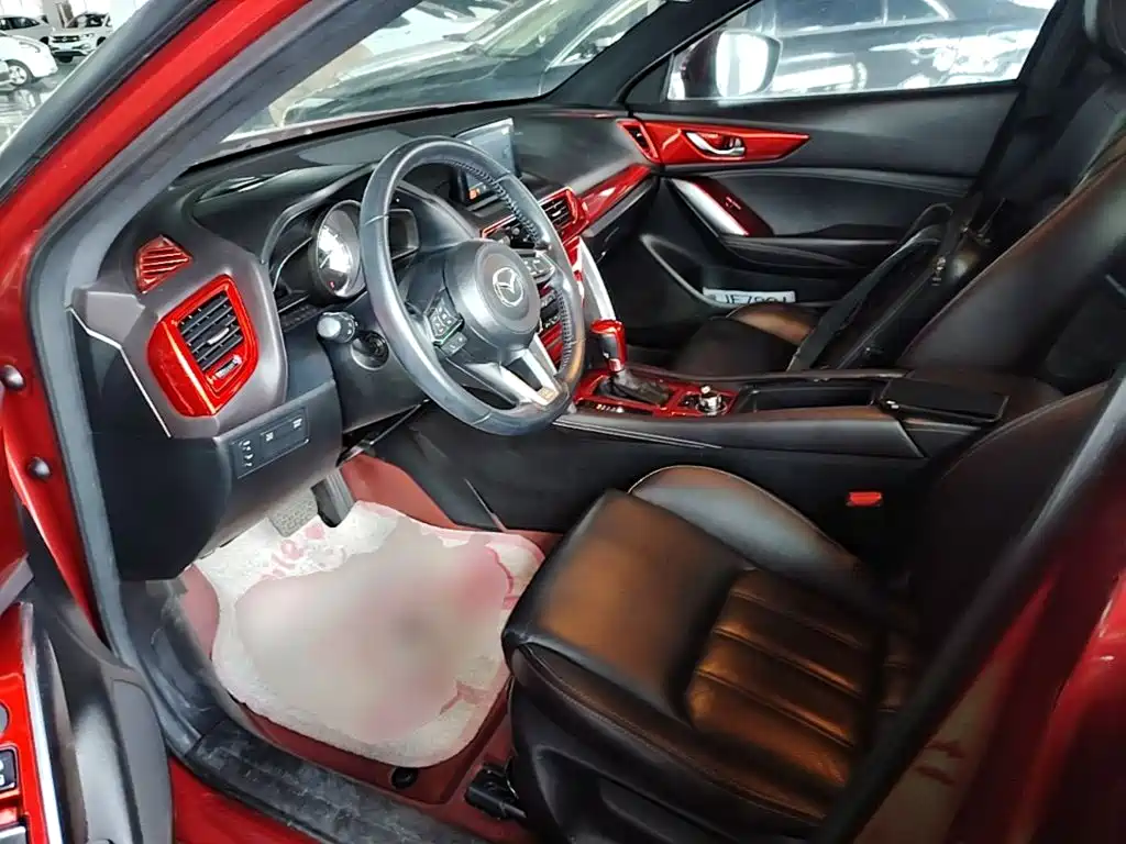 Фото 15 - Mazda CX-4