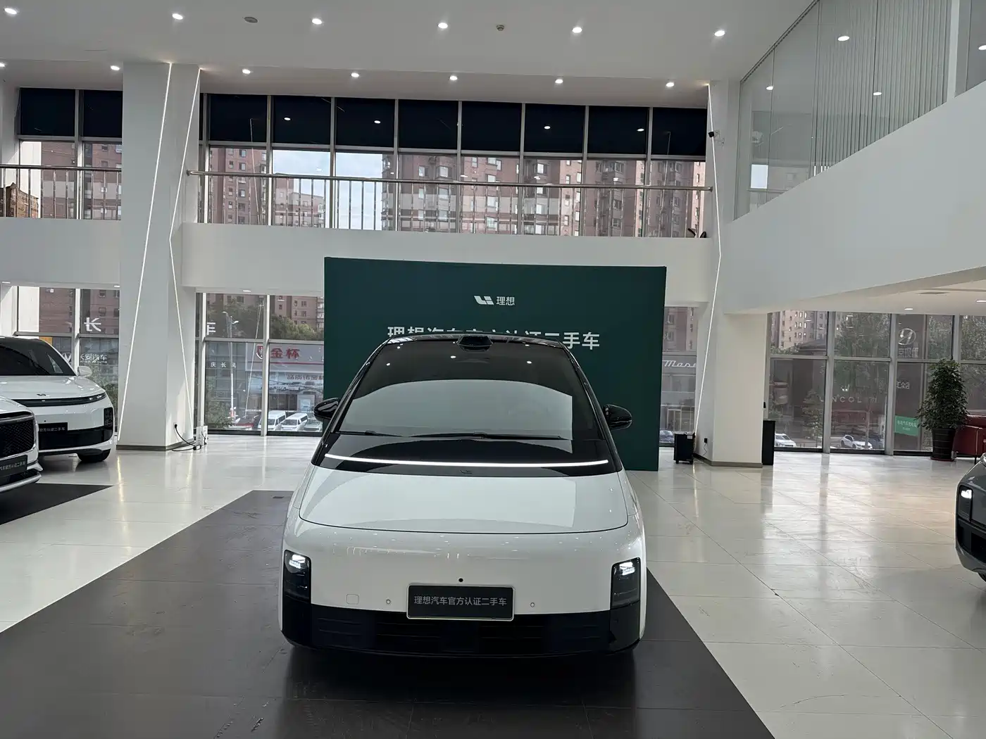 Li Auto MEGA 2024 2024 Ultra