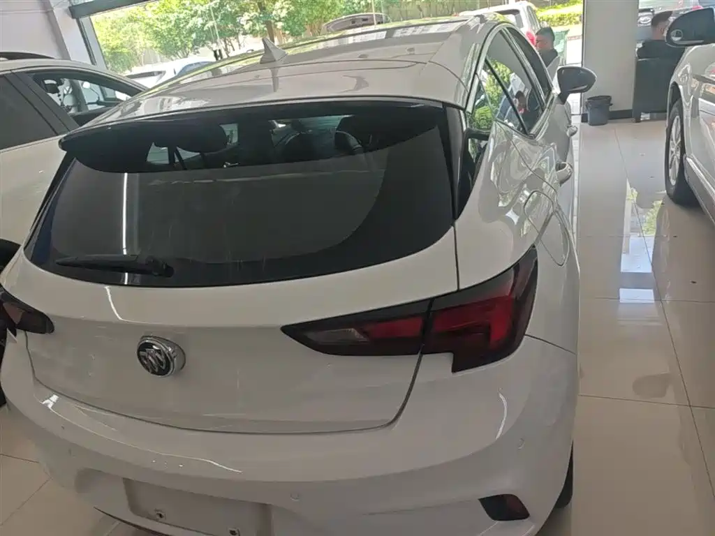 Buick Verano 2016 Hatchback GS 20T DCT Passion Sport фото 6