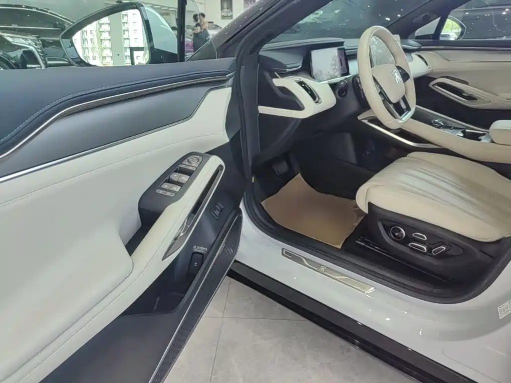 BYD Song L EV 2024 2025 662km Excellence Smart Driving Model