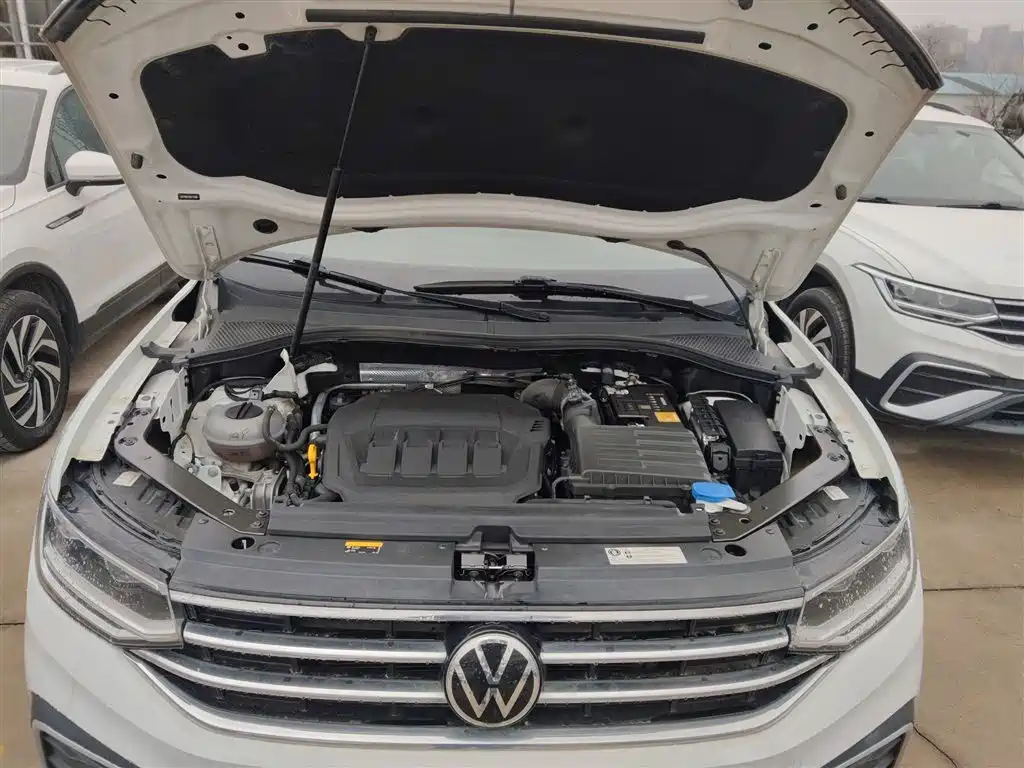 Volkswagen Tiguan L 2023 330TSI Auto 2WD Comfort Edition фото 10