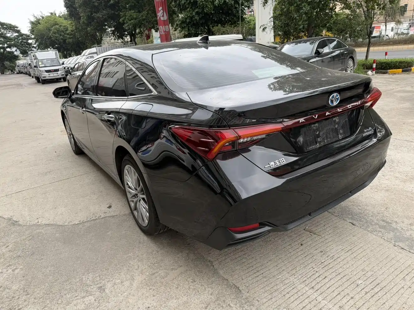 Toyota Avalon 2024 Model Hybrid 2.5L XLE Prestige Edition фото 4