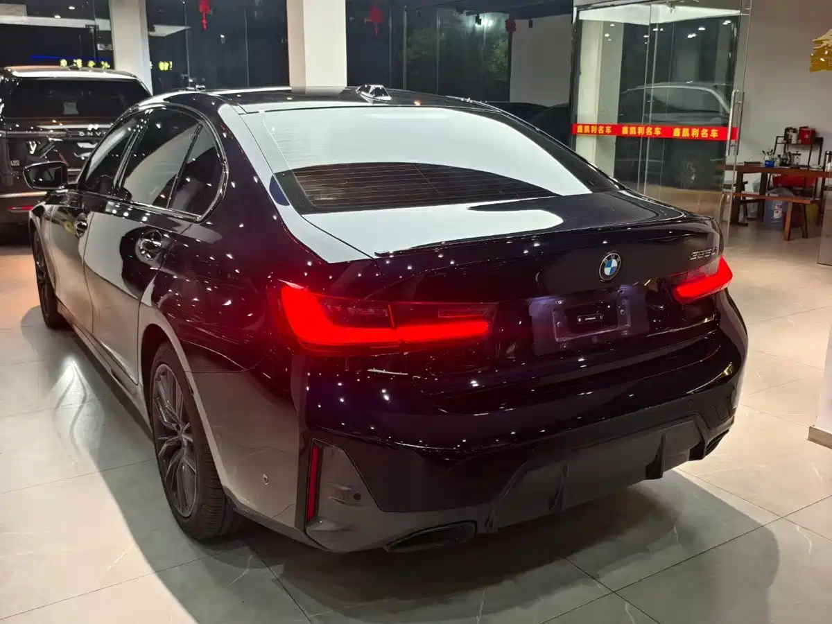 BMW 3 Series 2024 325Li M Sport Shadowline Package фото 6