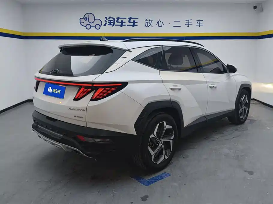 Hyundai Tucson 2021 Tucson L 1.5T DCT LUX Premium фото 3