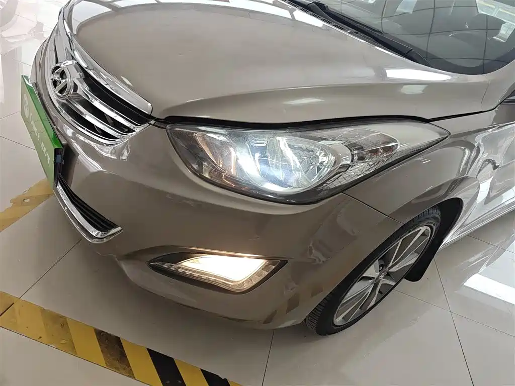 Hyundai Langdong 2015 1.6L Auto Premium фото 24