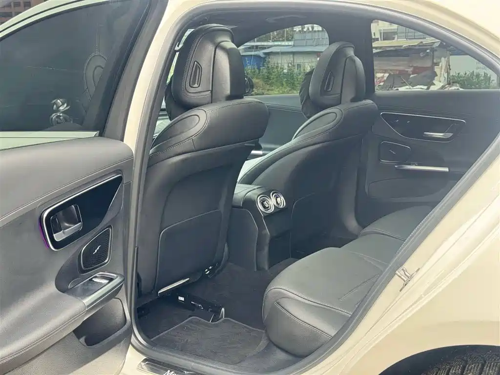 Mercedes-Benz C-Class 2024 Facelift III C 260 L Sport фото 8