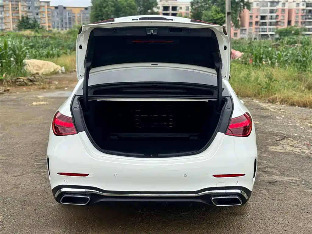 Mercedes-Benz C-Class 2024 Facelift III C 260 L Sport фото 12