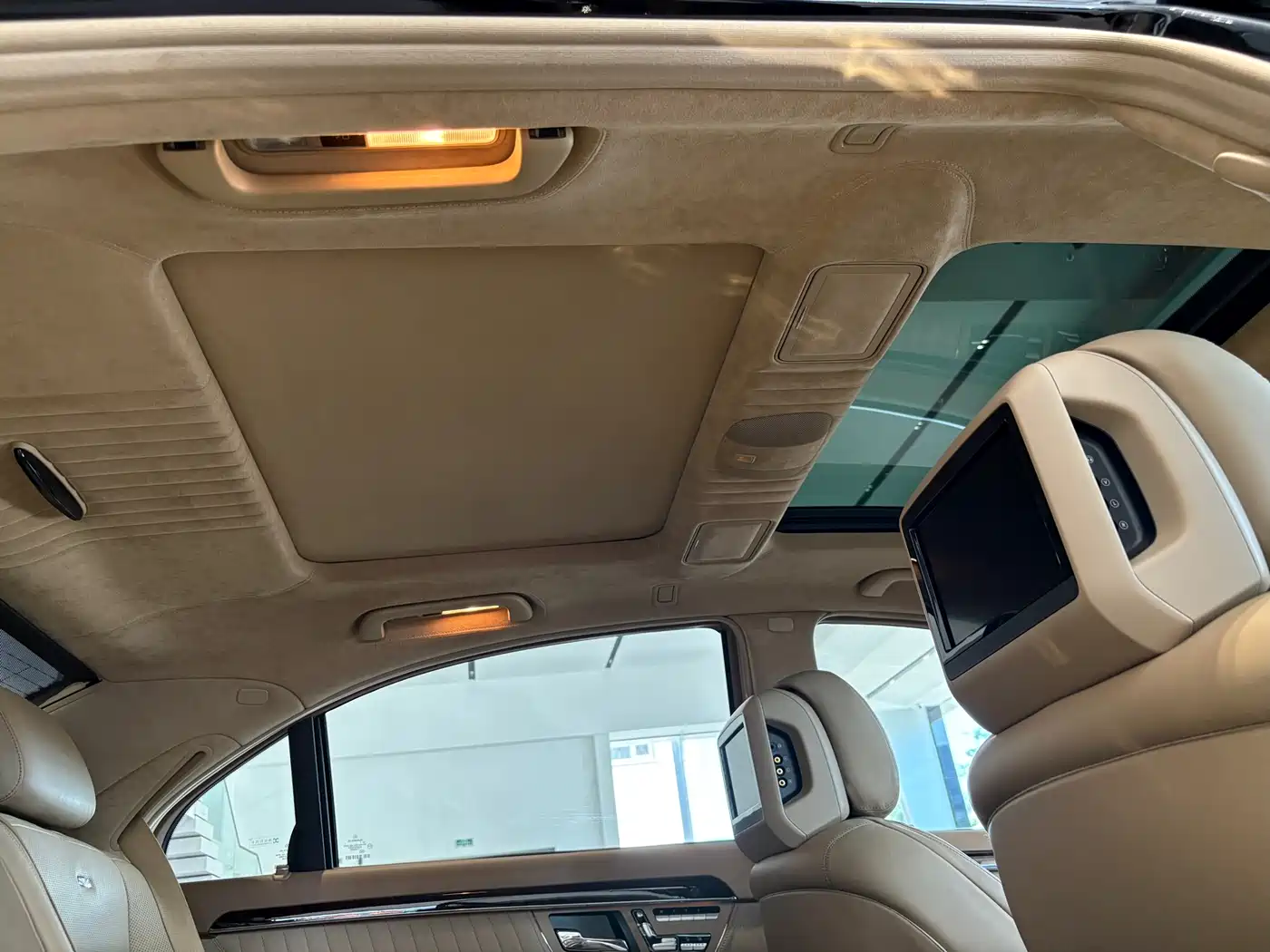 Mercedes-Benz S-Class 2010 S 600 L фото 27