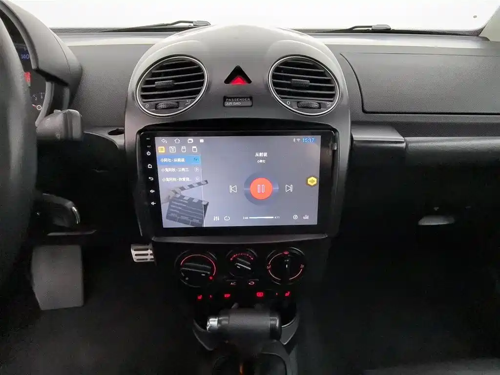 Volkswagen Beetle 2010 1.8T BlackOrange Luxury Edition фото 12