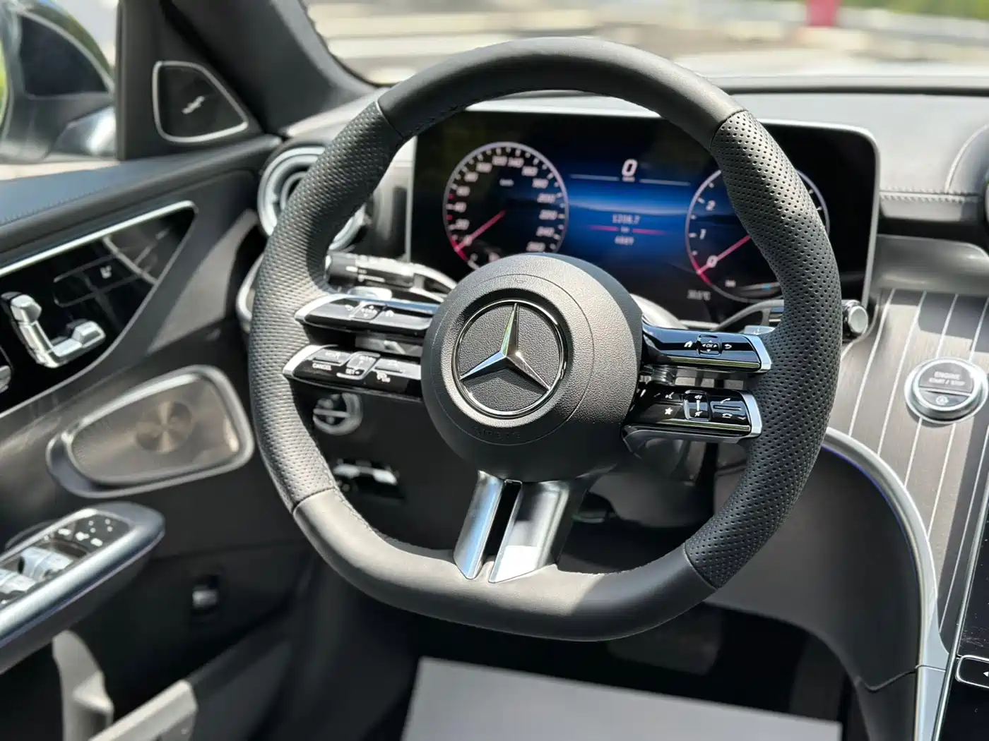 Mercedes-Benz C-Class 2024 Facelift C 260 L Moonlight Sport фото 13