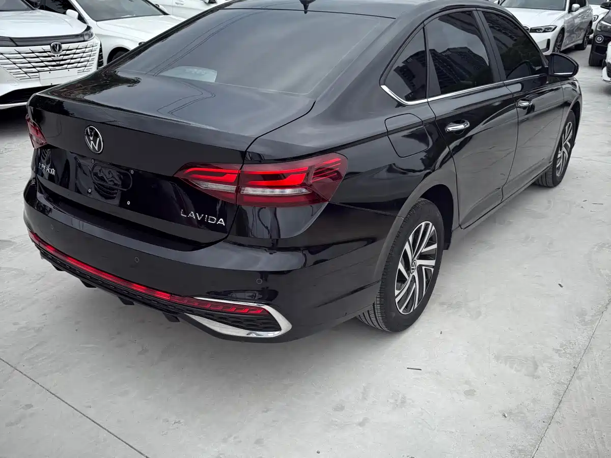 VOLKSWAGEN LAVIDA