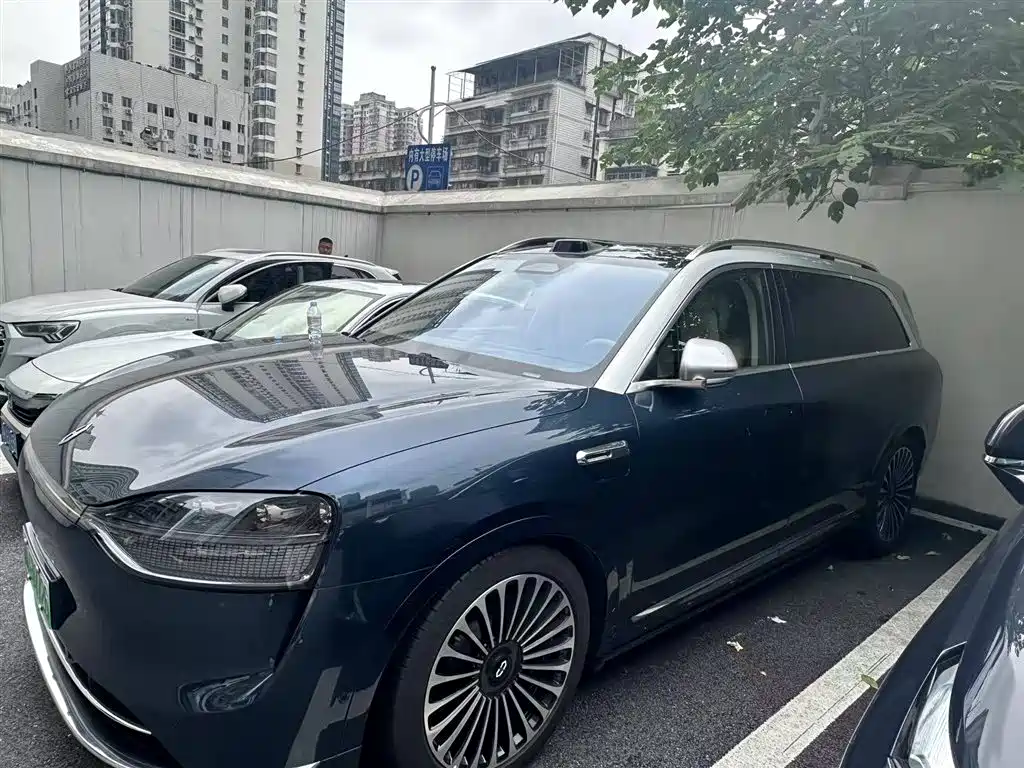 AITO Wenjie AITO M9 2025 Extended Range Ultra 52kWh 6-Seater фото 2