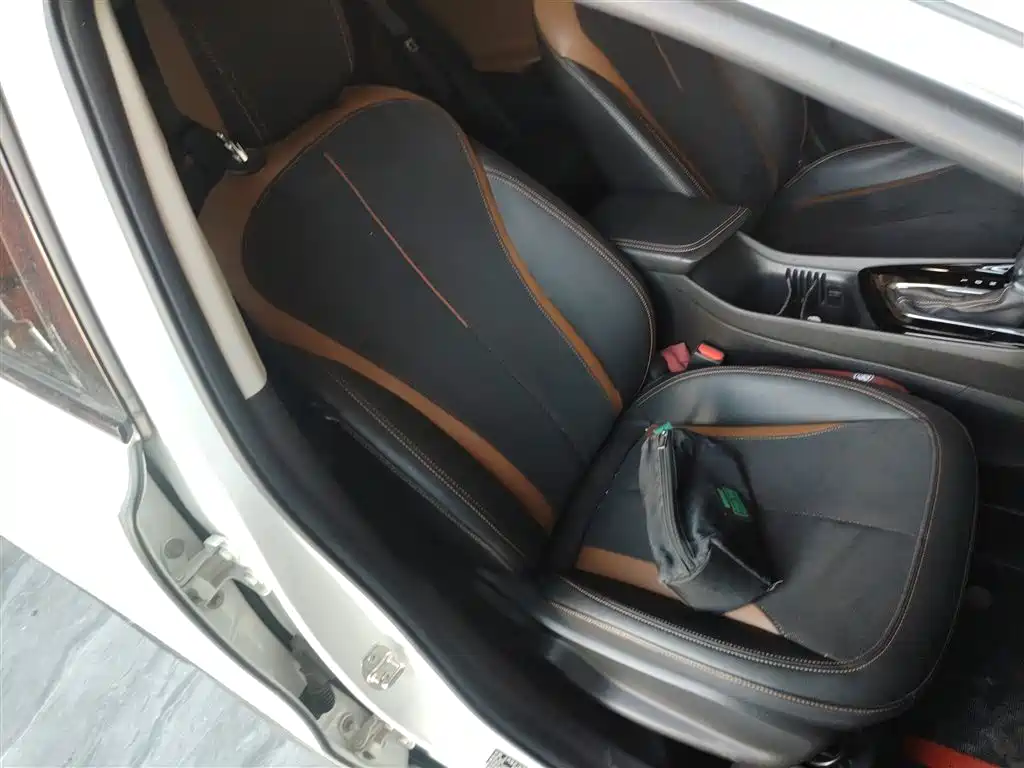 Buick Encore 2020 20T CVT Luxury Edition фото 25