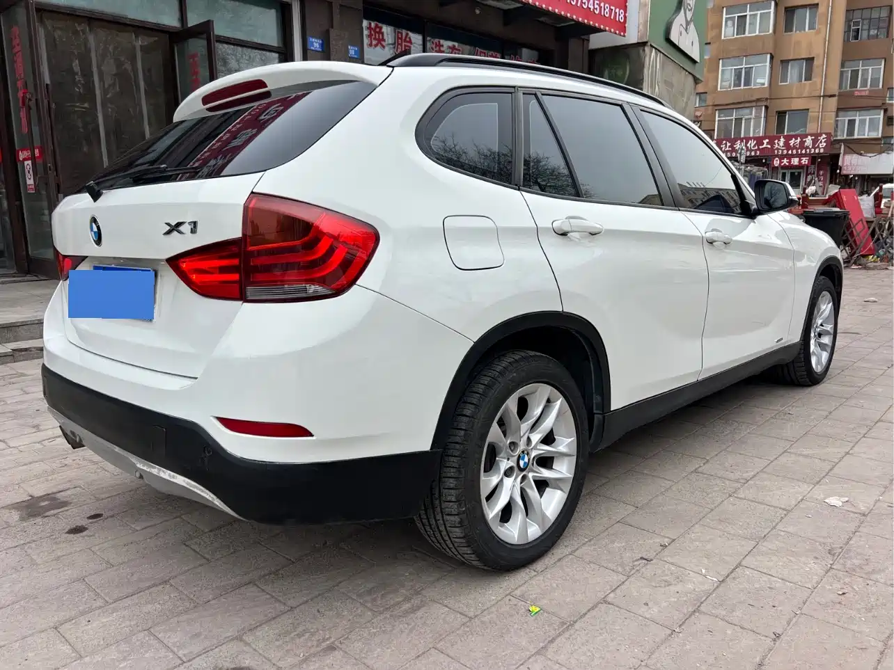 BMW X1 2014 sDrive18i Leading Edition фото 4