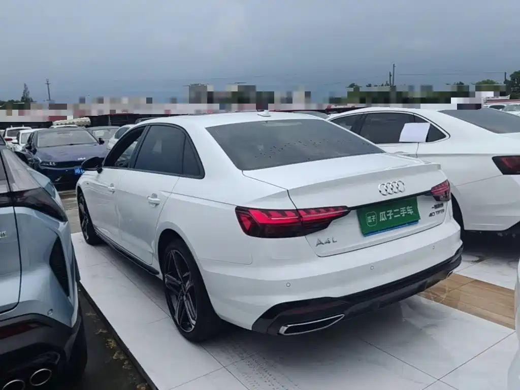 Audi A4L 2025 2025 2 Million Celebration Edition 40 TFSI Luxury Dynamic
