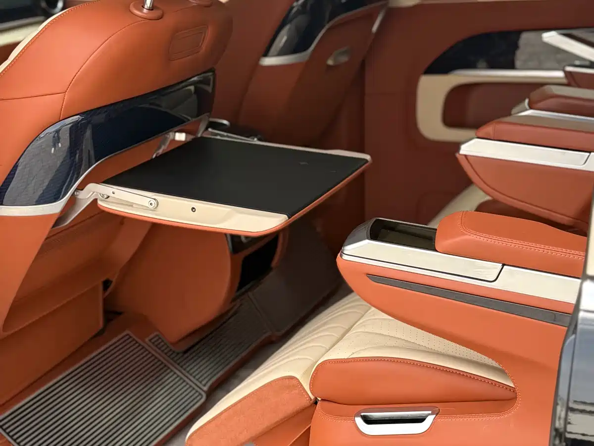 Mercedes-Benz V-Class 2022 V 260 L Long Wheelbase Luxury Edition фото 14